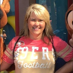 Meet your Posher, Debra